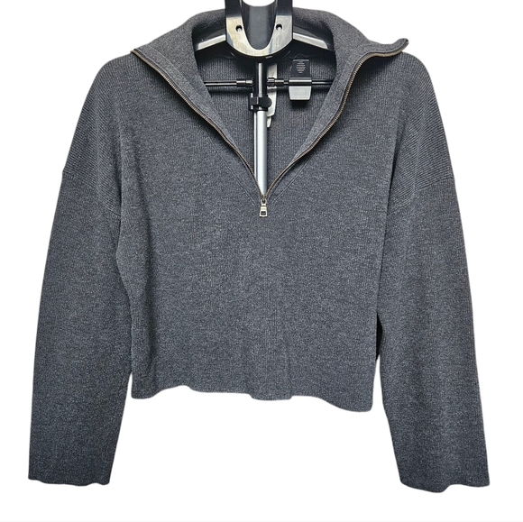 The Group Babaton Grey Rodin Sweater Size M - Picture 2 of 9